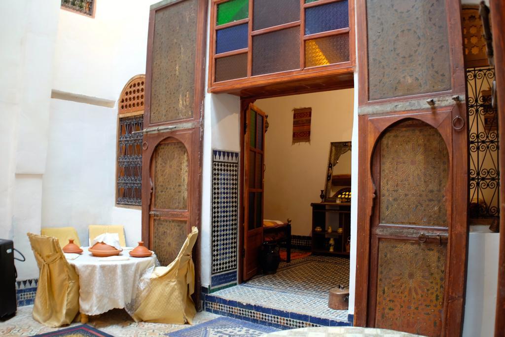 Riad Mikou Hotel Fes Exterior photo